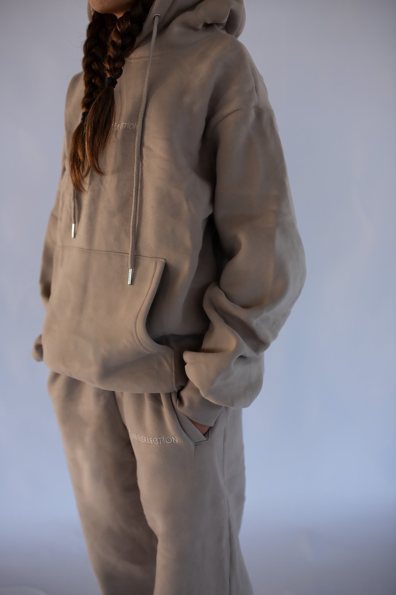 The Boyfriend Hoodie - Taupe